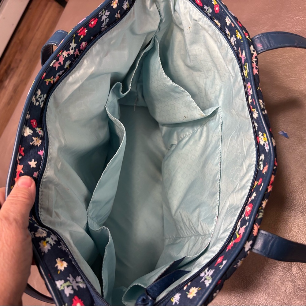 Vera Bradley Midnight Floral Tote - Picture 4 of 6